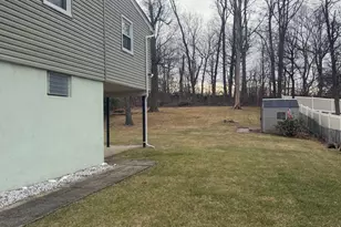 55 Murdock St, Fords, NJ 08863 - Photo 5