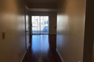 601 Hampshire Dr, North Brunswick Township, NJ 08902 - Photo 13