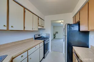 112 Redbud Rd, Piscataway Township, NJ 08854 - Photo 11