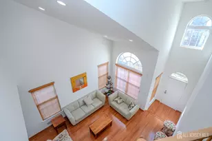 903 Swallow Ct, North Brunswick Township, NJ 08902 - Photo 29