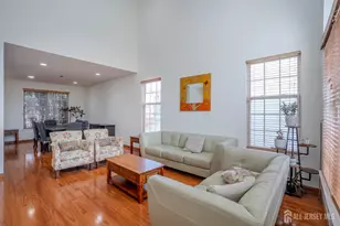 903 Swallow Ct, North Brunswick Township, NJ 08902 - Photo 5