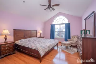 903 Swallow Ct, North Brunswick Township, NJ 08902 - Photo 15