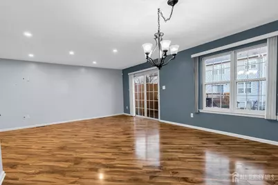 18 Bridgepointe Drive, South Amboy, NJ 08879 - Photo 25