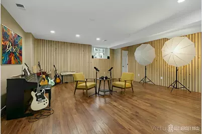 18 Bridgepointe Drive, South Amboy, NJ 08879 - Photo 7