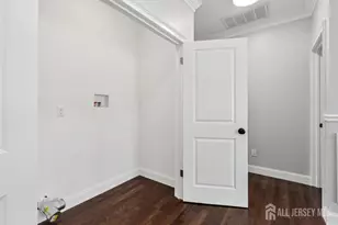 239 Suttons Ln, Edison, NJ 08817 - Photo 33