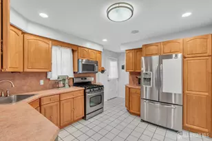 6 Martha Blvd, Sayreville, NJ 08879 - Photo 9