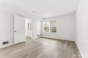 405 Plymouth Rd, North Brunswick Township, NJ 08902 - Photo 15