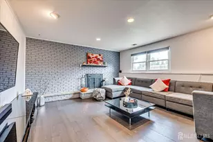 7 Gentore Ct, Edison, NJ 08820 - Photo 23