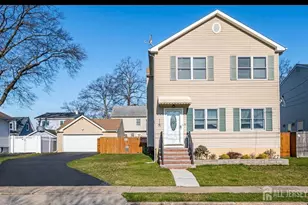 33 Park Ave W, Woodbridge Township, NJ 07011 - Photo 1