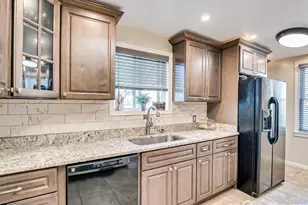 33 Park Ave W, Avenel, NJ 07001 - Photo 5