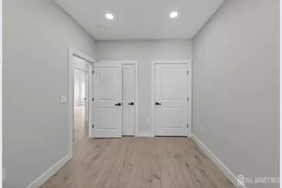 404 Washington Street, Perth Amboy, NJ 08861 - Photo 15