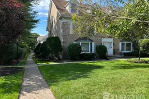 107 S Maple Ave, Park Ridge, NJ 07656 - Photo 1