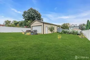 17 Sadowski St, East Brunswick Township, NJ 08816 - Photo 29