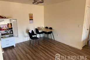 1311 Fernwood Ct, New Brunswick, NJ 08901 - Photo 7