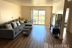 1311 Fernwood Ct, New Brunswick, NJ 08901 - Photo 5