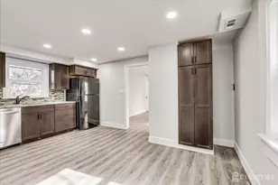 31 Smullen St, Sayreville, NJ 08872 - Photo 15