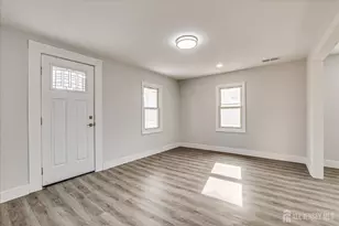 31 Smullen St, Sayreville, NJ 08872 - Photo 5