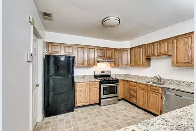 5001 Stonehedge Road, Edison, NJ 08820 - Photo 11