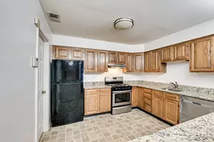 5001 Stonehedge Rd, Edison, NJ 08820 - Photo 11