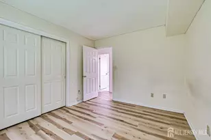 5001 Stonehedge Rd, Edison, NJ 08820 - Photo 19