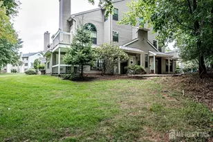 5001 Stonehedge Rd, Edison, NJ 08820 - Photo 3