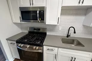 172 Nathan Dr, North Brunswick Township, NJ 08902 - Photo 5