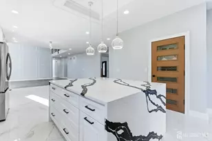 4 Hemlock Dr, Edison, NJ 08820 - Photo 15