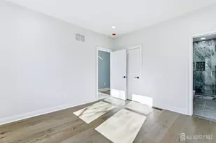 4 Hemlock Dr, Edison, NJ 08820 - Photo 25