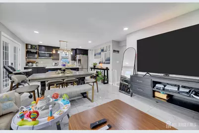 241 Orange Street, Dunellen, NJ 08812 - Photo 5