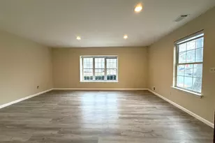 384 Inwood Ct, Franklin Township, NJ 08873 - Photo 7