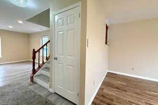 384 Inwood Ct, Franklin Township, NJ 08873 - Photo 17