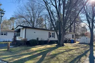 144 Libby Ct, Spotswood, NJ 08884 - Photo 3