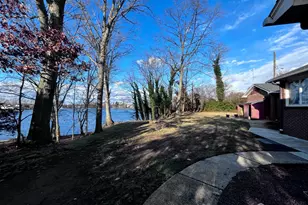 123 McCutcheon Ave, Sayreville, NJ 08872 - Photo 1
