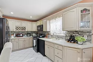 2309 Orchard Dr, South Plainfield, NJ 07080 - Photo 9