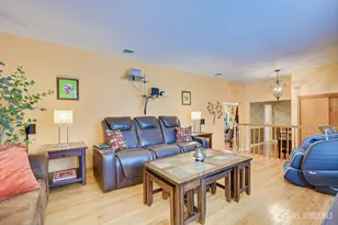 108 Elizabethtown Ct, South Plainfield, NJ 07080 - Photo 5