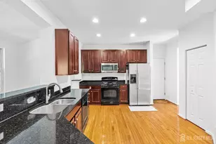 406 Arnold Dr, Florence, NJ 08518 - Photo 13