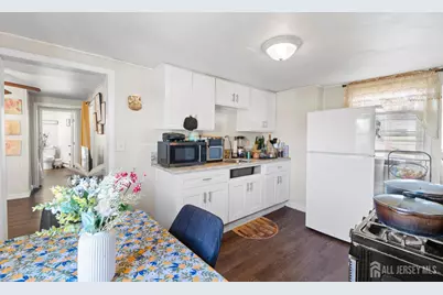 74 Albert Street, Woodbridge Township, NJ 07095 - Photo 23