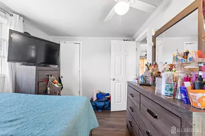 74 Albert Street, Woodbridge Township, NJ 07095 - Photo 27