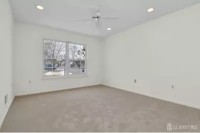 277 E Nighthawk Drive, Monroe Township, NJ 08831 - Photo 17