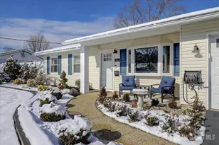 21 Throop Ave, Monroe Township, NJ 08831 - Photo 3