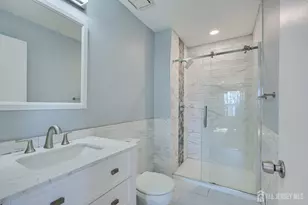 344 Danbury Ln, East Brunswick Township, NJ 08816 - Photo 17