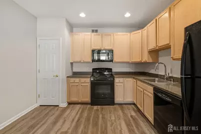 102 Forest Drive, Piscataway Township, NJ 08854 - Photo 9