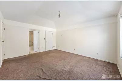 1036 Waterford Drive, Edison, NJ 08817 - Photo 9