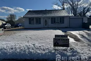 10 E Knollwood Rd, Edison, NJ 08817 - Photo 1