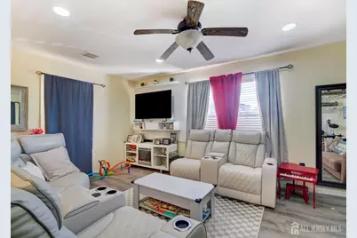 267 Watson Avenue, Middlesex, NJ 08861 - Photo 5
