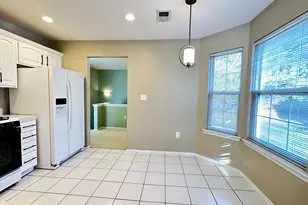 808 Cypress Ln, East Brunswick Township, NJ 08816 - Photo 9