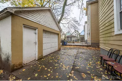 377 Delavan Street, New Brunswick, NJ 08901 - Photo 31