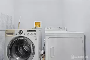 19 Covington Ct, East Brunswick Township, NJ 08816 - Photo 17