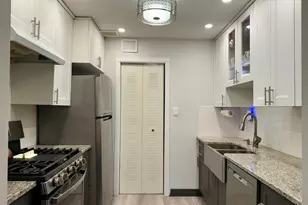 31 Wynwood Dr, South Brunswick Township, NJ 08852 - Photo 9