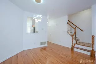 1603 Blossom Cir, South Brunswick Township, NJ 08810 - Photo 17